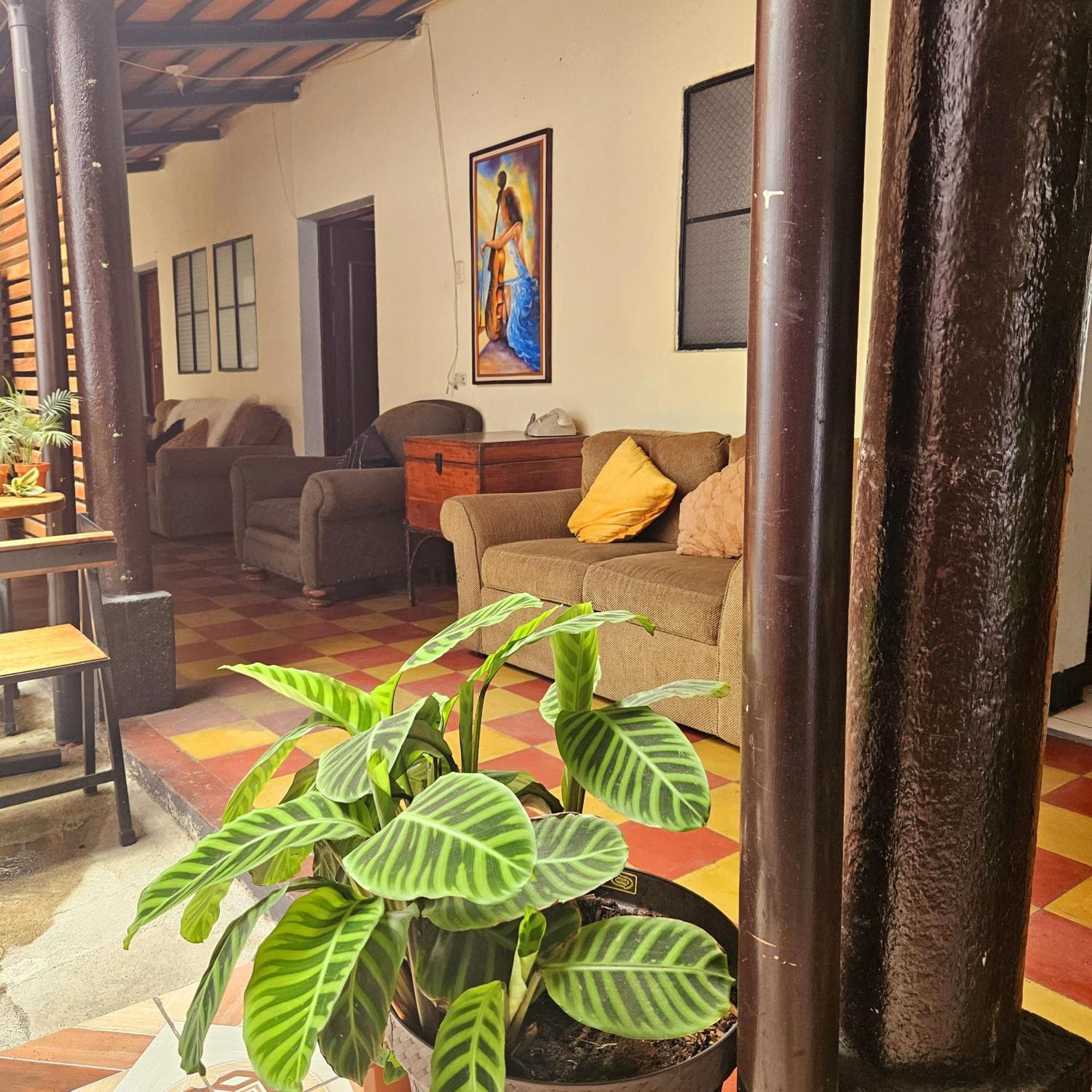 Cermeno'S House Hotell Antigua Exteriör bild